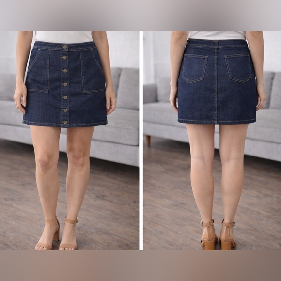 G.H. Bass & Co. Dresses & Skirts - G.H. Bass & Co. button from denim mini skirt
